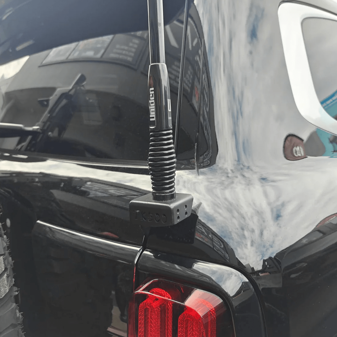 TANK 500 UHF ANTENNA REAR DOOR MOUNT image 5