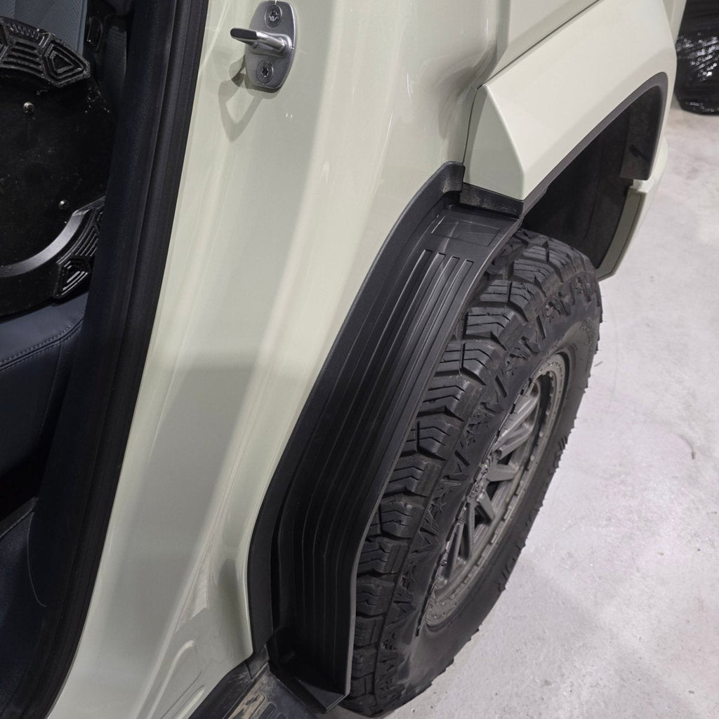 REAR DOOR MUD GUARDS – DENZA B5 (2026+)