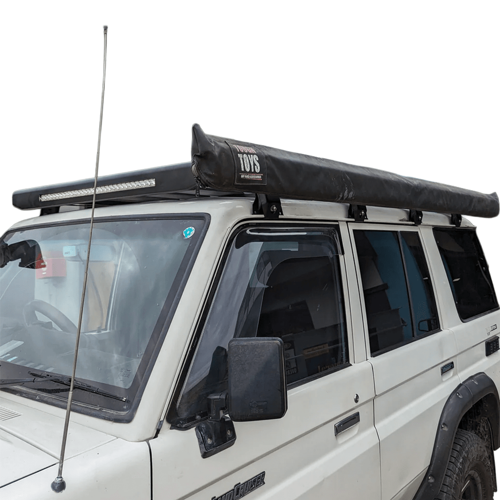 TOYOTA LAND CRUISER LC76 ROOF PLATFORM WITH INTEGRATED LIGHT BAR image 3