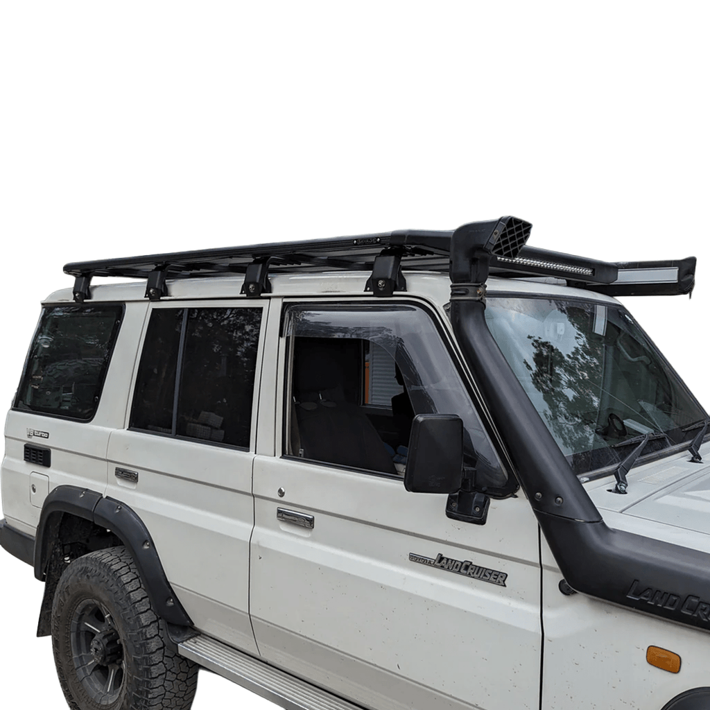 TOYOTA LAND CRUISER LC76 ROOF PLATFORM WITH INTEGRATED LIGHT BAR image 4