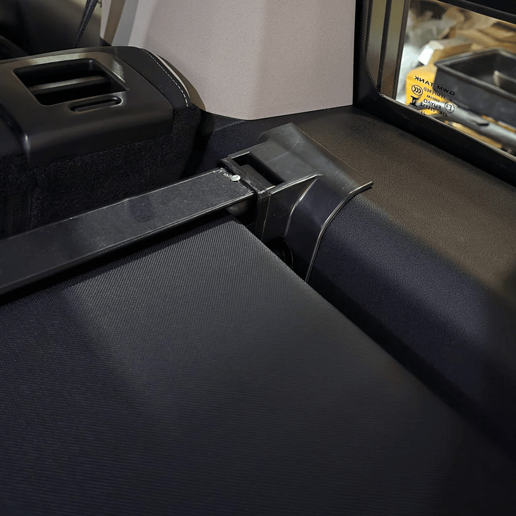 TANK 300 Retractable trunk cover image 5