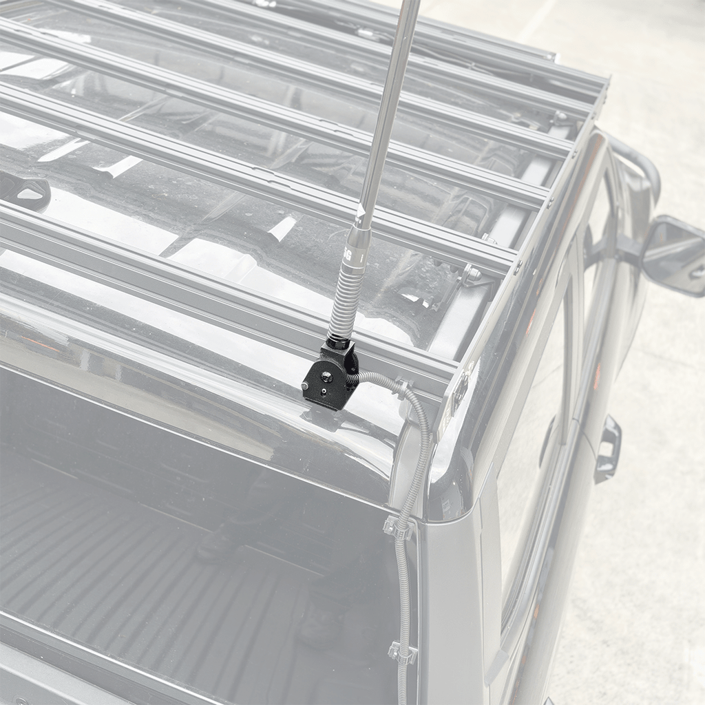 SAVAGE FOLDING UHF ANTENNA BRACKET image 5