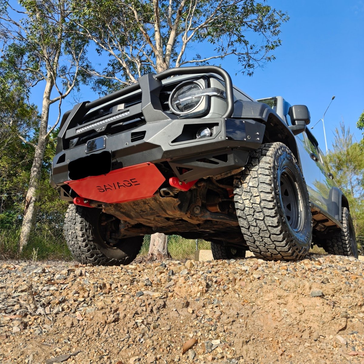 TANK 300 ARMOUR (HOOPED) BULL BAR ALL MODELS image 9