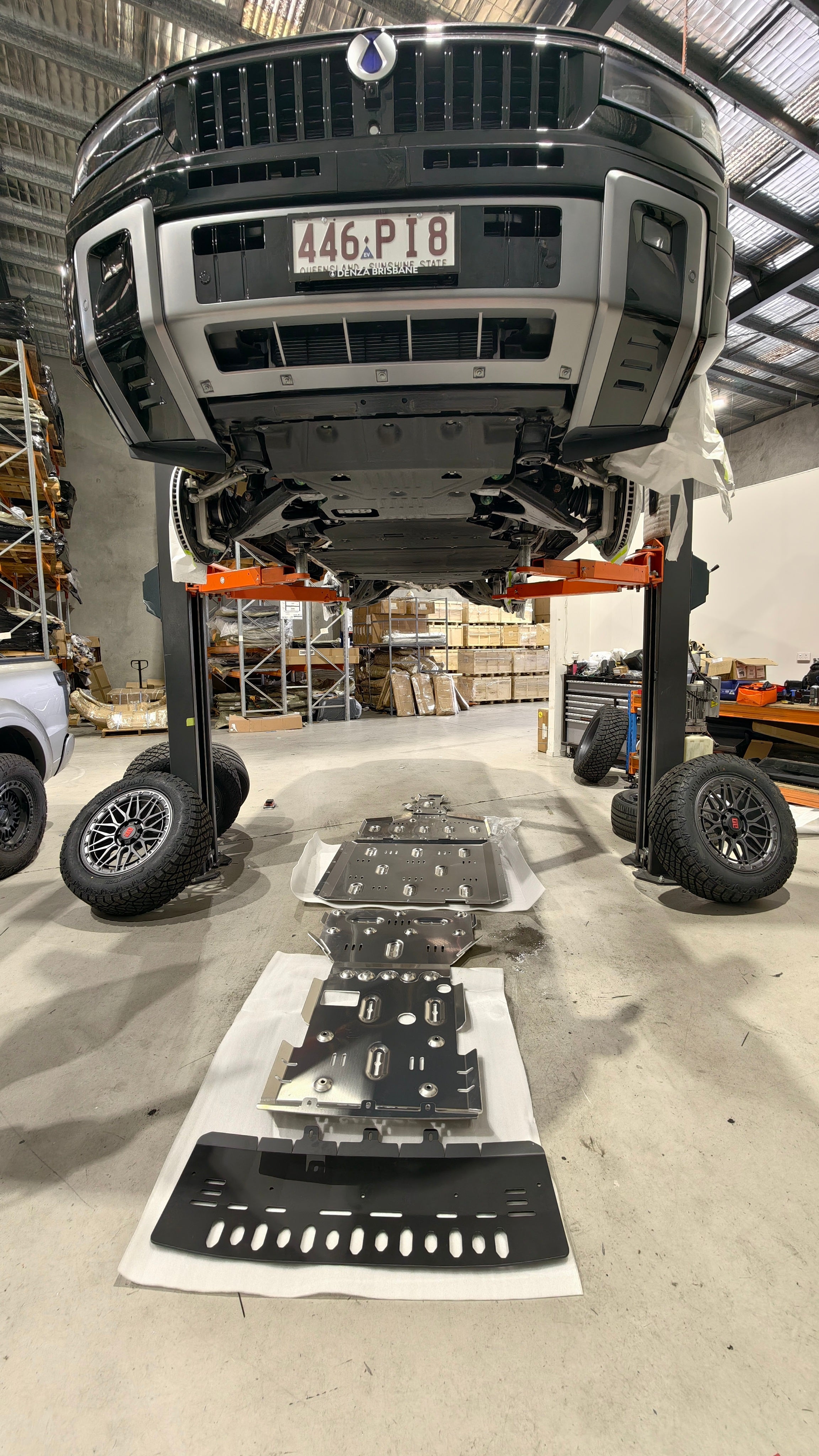 SAVAGE FULL ARMOUR ALUMINIUM UNDER BODY BASH PLATE KIT – DENZA B8 (2026+)