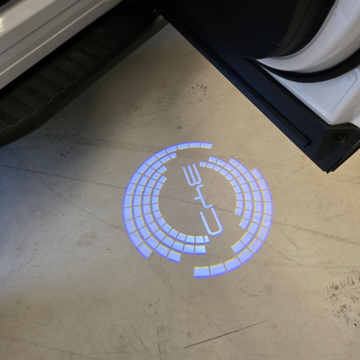 BYD PUDDLE DOOR LIGHTS image 9