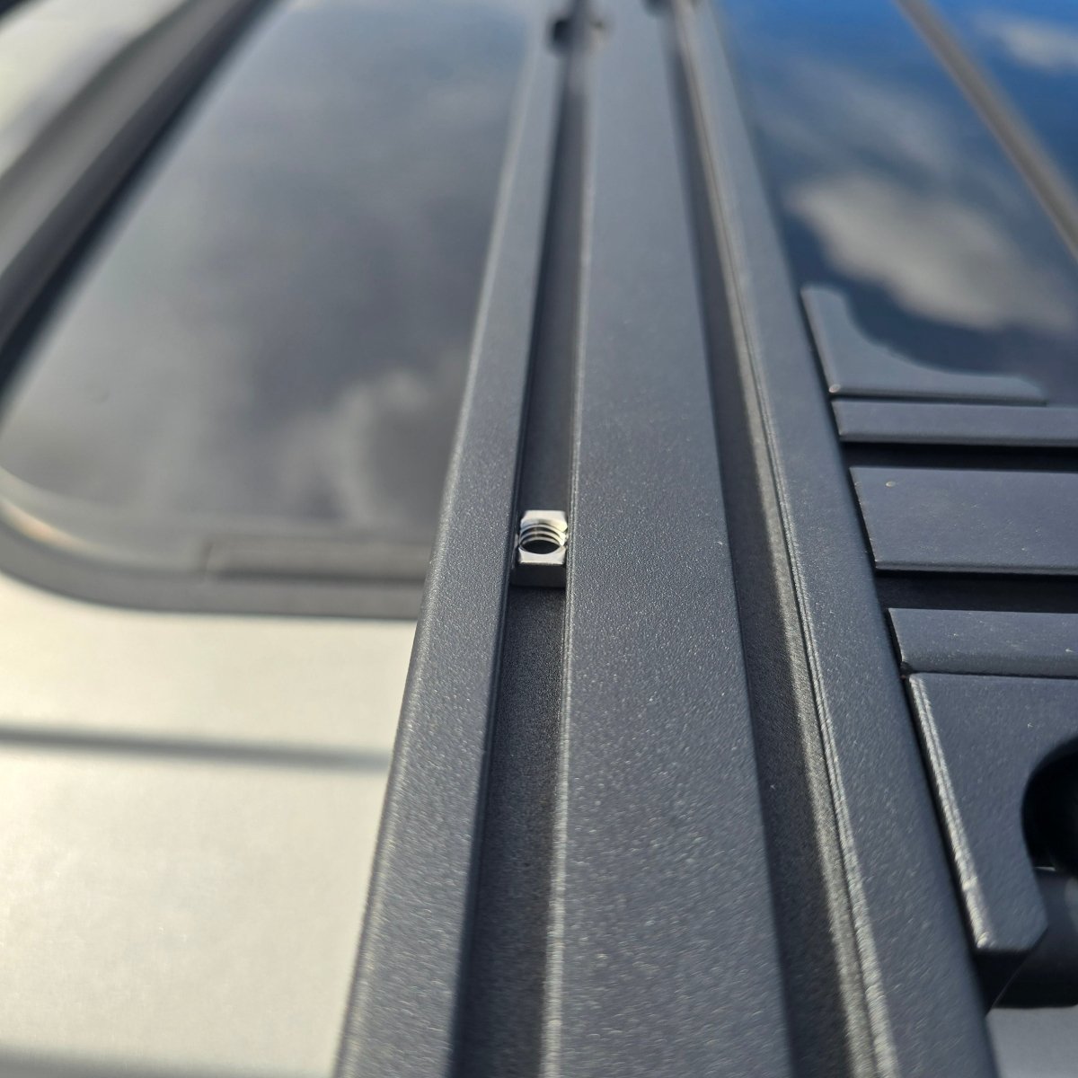 PHANTOM SERIES PLATFORM SLIDE NUTS (SQUARE) 15PCE image 3