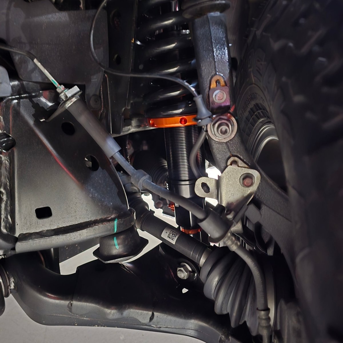 TANK 300 NITROGEN MONOTUBE SUSPENSION KIT image 10
