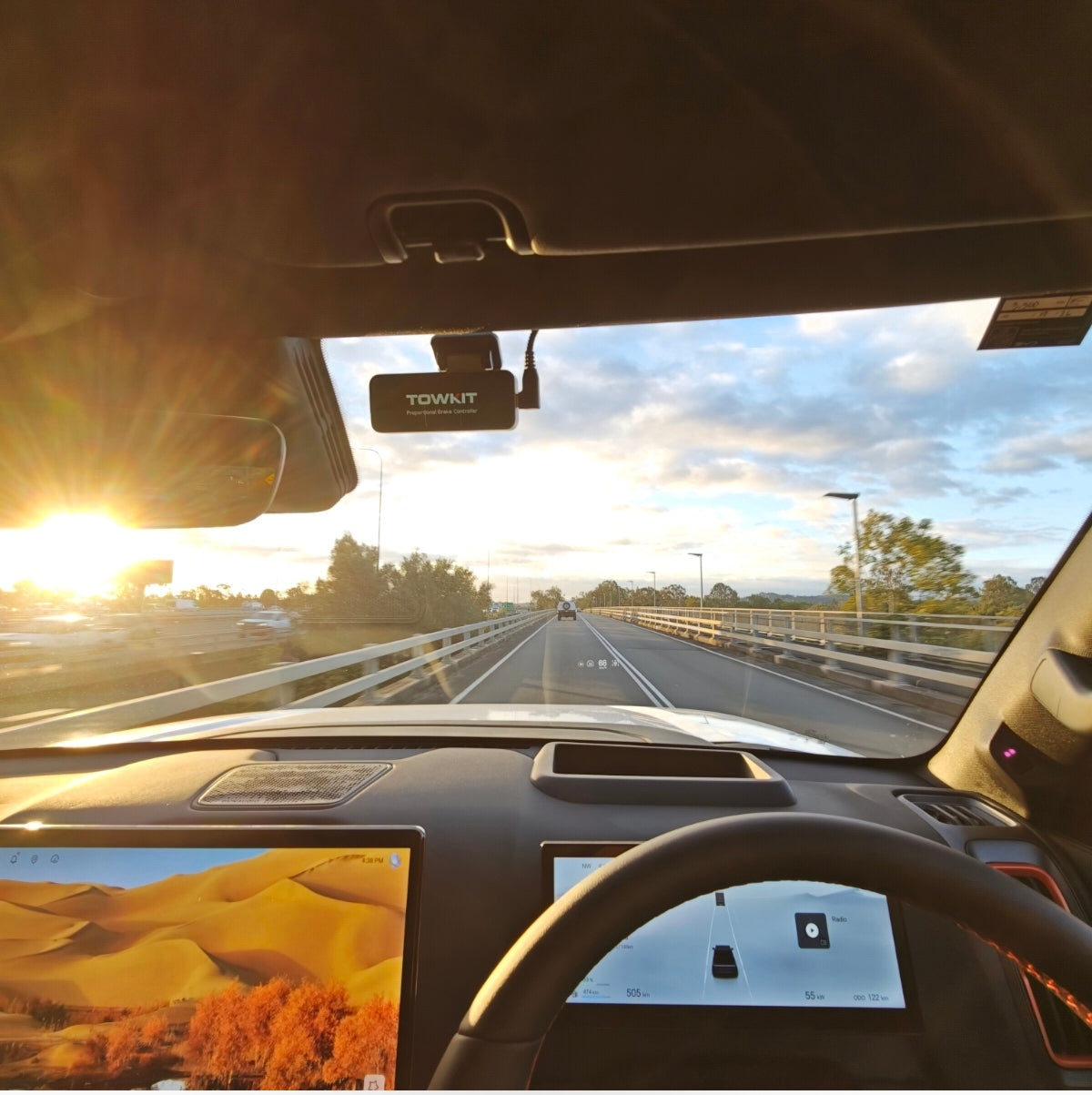 SAVAGE ELECTRIC BRAKE CONTROLLER | UNIVERSAL 12V BRAKE CONTROLLER image 8