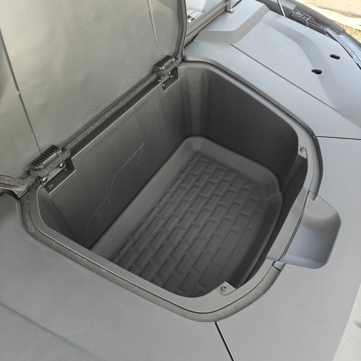 BYD SEAL 2024 11-PIECE FLOOR MAT KIT – PREMIUM PROTECTION WITH CARPET INSERT image 8