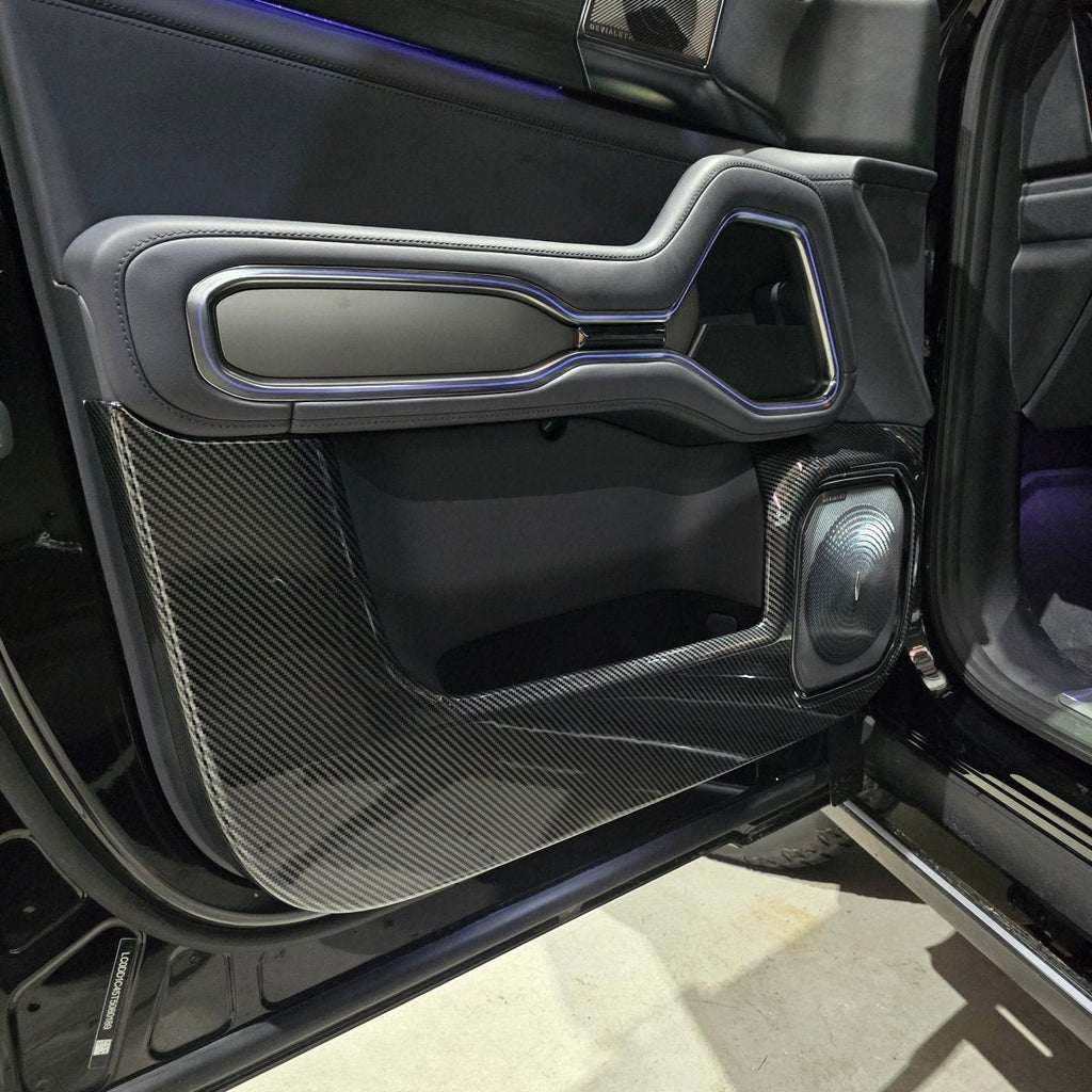 CARBON SERIES DOOR CARD SCUFF PROTECTORS – DENZA B8 (2026+)